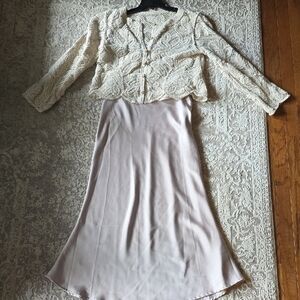 Elegant Lace Skirt Set in Cream/champagne